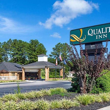 Quality Inn Petersburg Near Fort Gregg-Adams Exterior photo