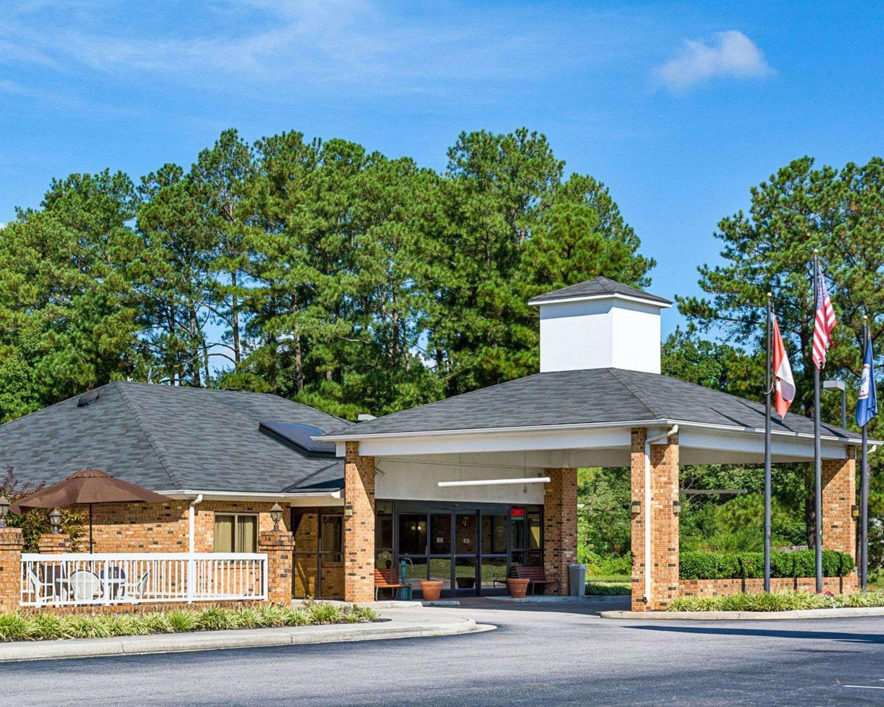 Quality Inn Petersburg Near Fort Gregg-Adams Exterior photo